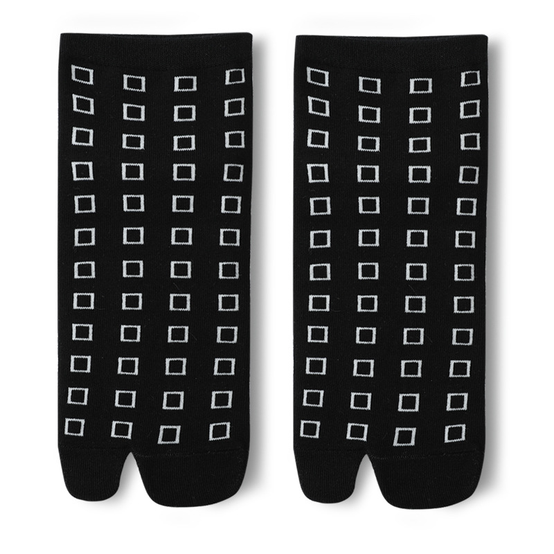 Glad Xvan 3 Pairs Toe Socks Female Ins Black White Striped Socks Digital Japanese Tabi Socks